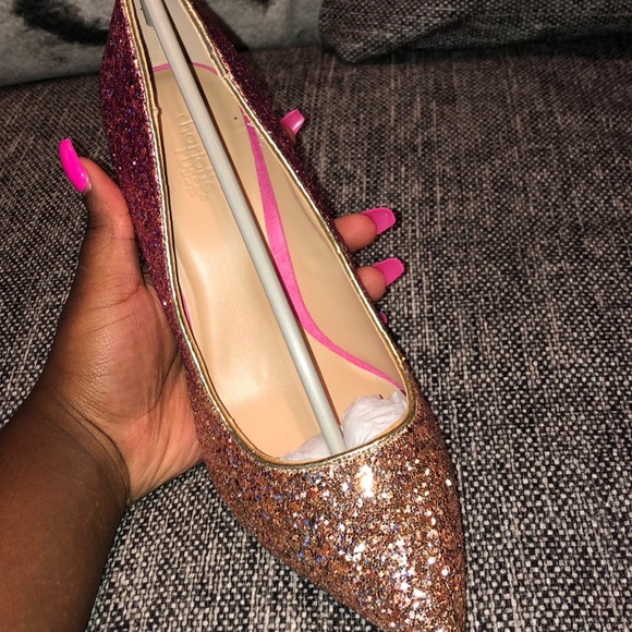 Pink And gold pumps 😍 - Picture 3 of 3